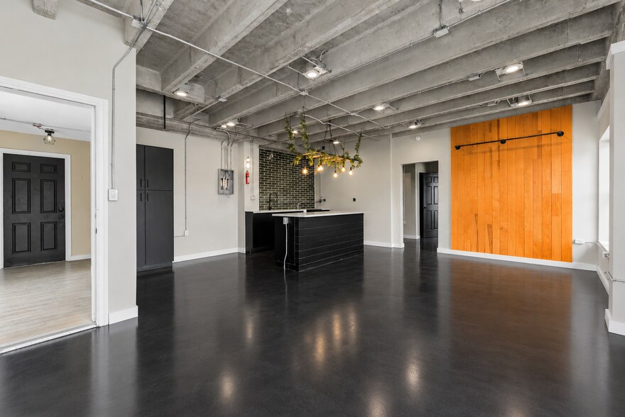 More Photos Of 209-211 San Pedro Ave, San Antonio Apartments For Sale