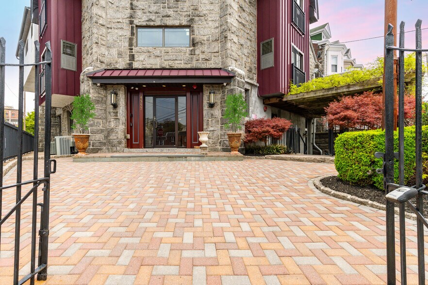 More Photos Of 4557 Manayunk Ave, Philadelphia Apartments For Sale