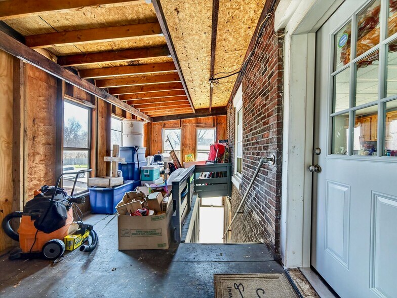 More Photos Of 9 S Main St, Manchester Storefront Retail Residential For Sale