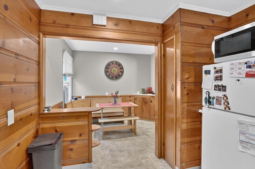 More Photos Of 20847 Chester St, Castro Valley Multifamily For Sale
