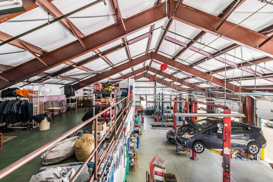 More Photos Of 1426 N Sea Rd, Southampton Auto Repair For Sale