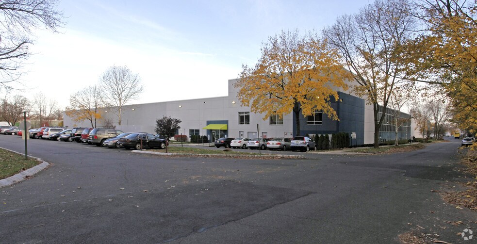 More Photos Of 17-09 Zink Pl, Fair Lawn Manufacturing For Sale