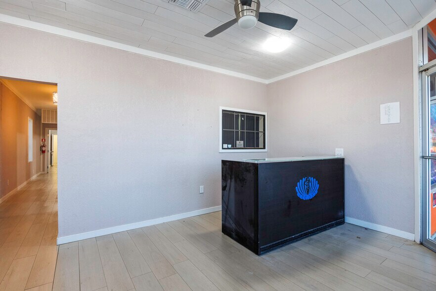 More Photos Of 623 E Florence Blvd, Casa Grande Freestanding For Sale