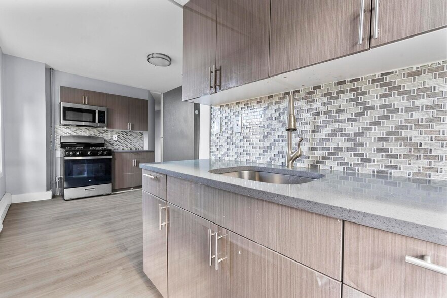 More Photos Of 746 Maple St, Bridgeport Apartments For Sale