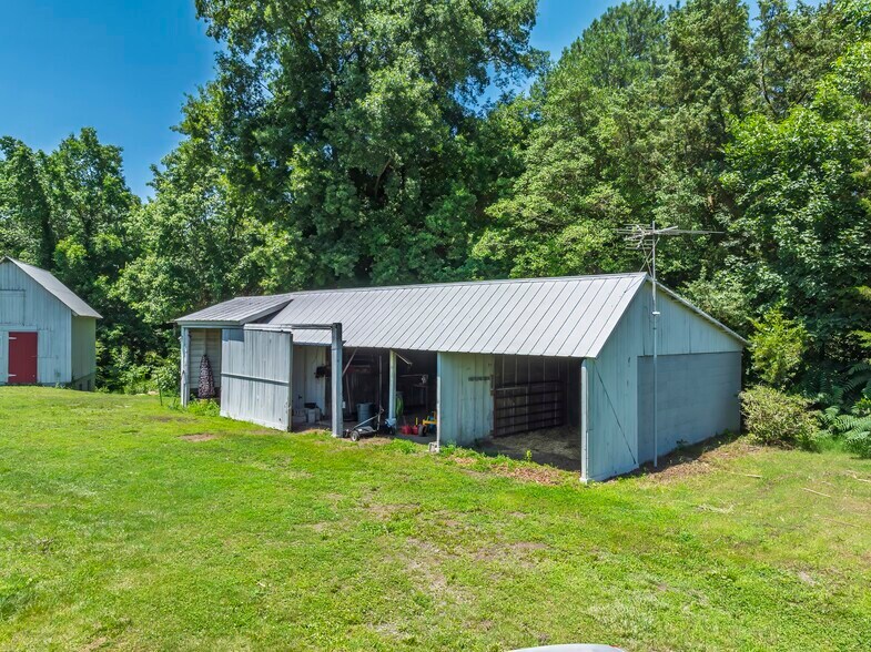 More Photos Of 13800 Cedar Ln, Greensboro Land For Sale