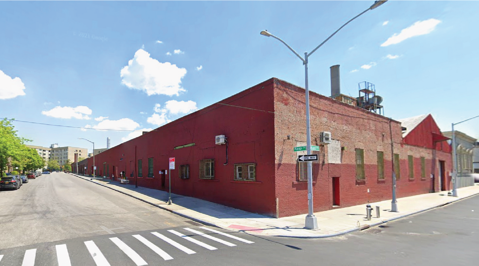 More Photos Of 667 Kent Ave, Brooklyn Industrial For Lease