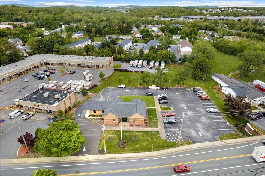 More Photos Of 829 N Loudoun St, Winchester Freestanding For Sale