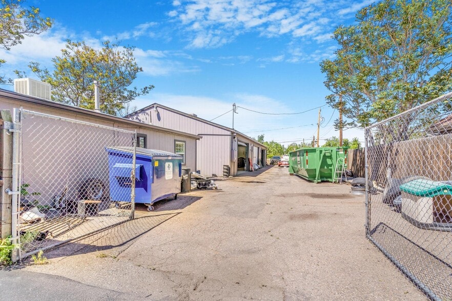 More Photos Of 5855 Quebec St, Commerce City Auto Repair For Sale