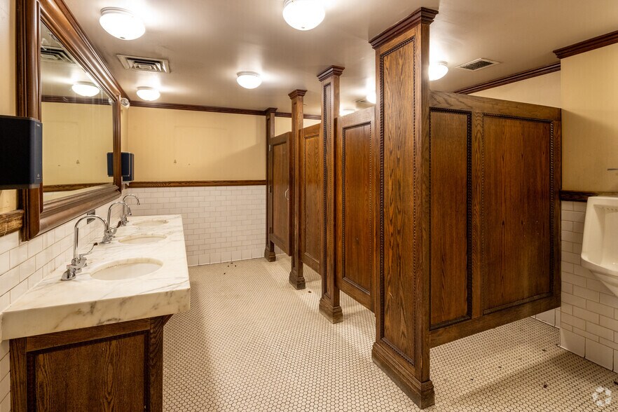 More Photos Of 25 Broad St, New York Apartments For Sale