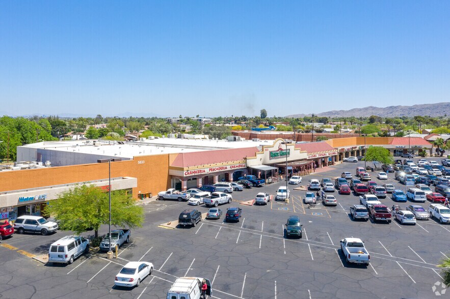 More Photos Of 5833 S Central Ave, Phoenix General Retail For Lease