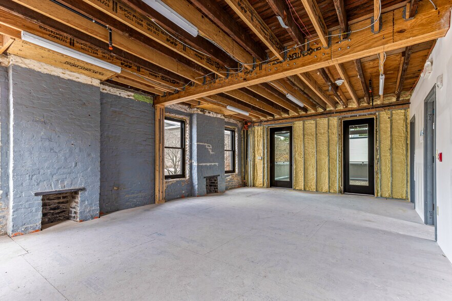 More Photos Of 30-32 Martin Luther King Jr Blvd, Savannah Restaurant For Lease