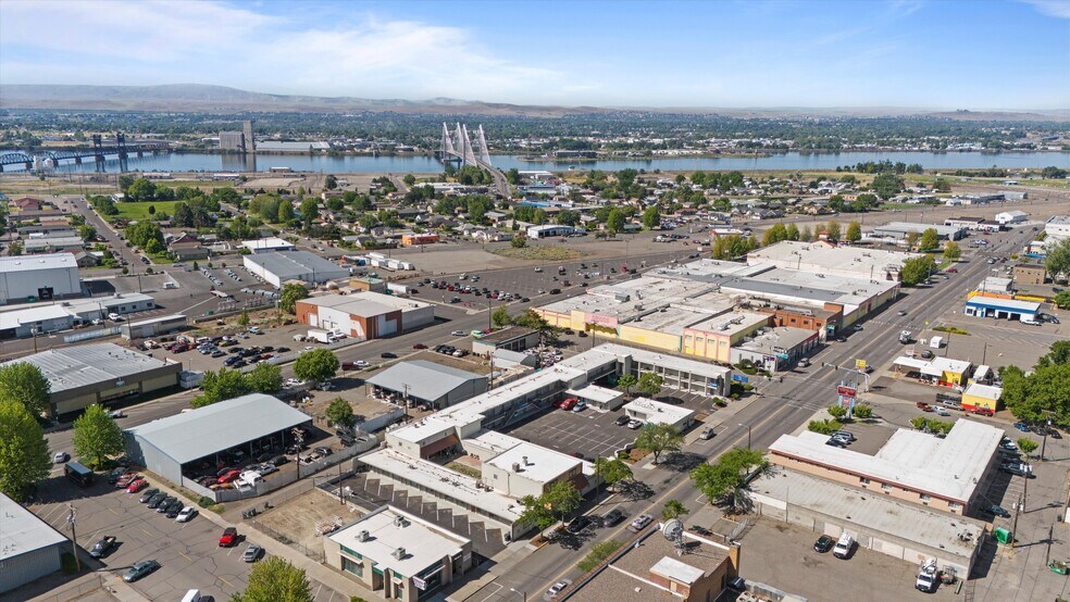 More Photos Of 720 W Lewis St, Pasco Hotel For Sale