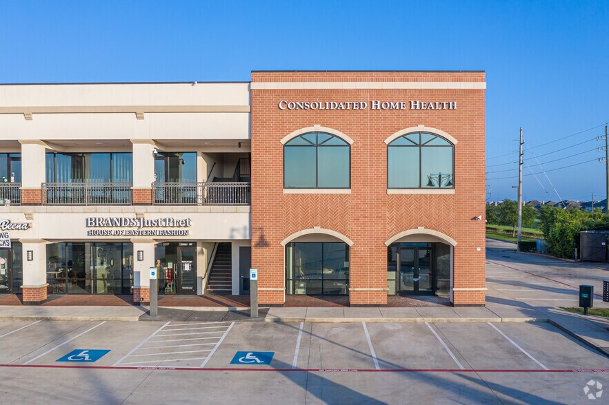 More Photos Of 11929 University Blvd, Sugar Land Storefront Retail Office For Lease