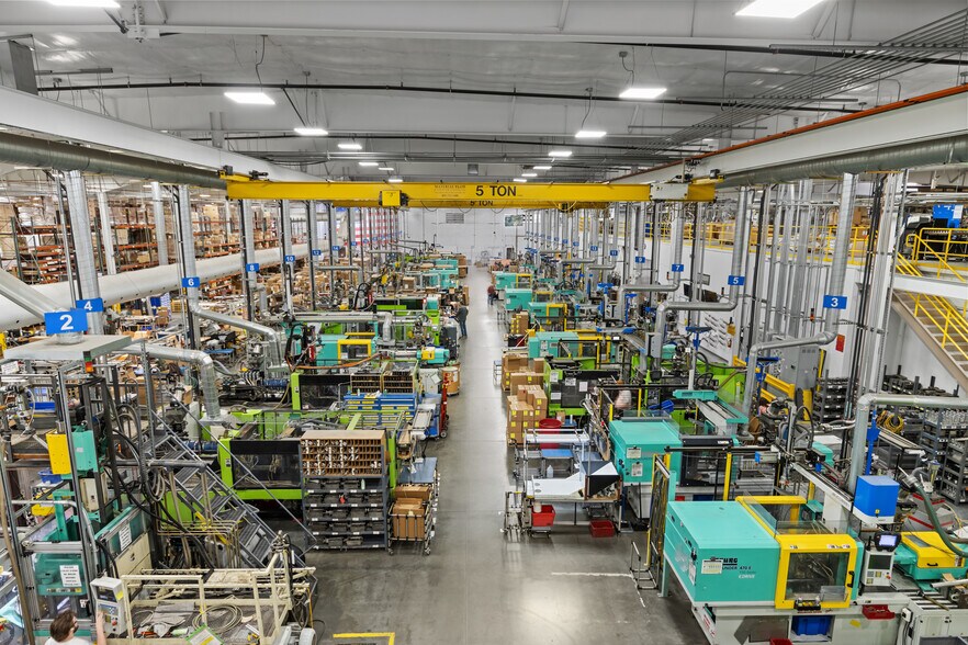 More Photos Of 275 Manhattan South Rd, Manhattan Warehouse For Sale