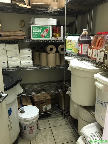 More Photos Of 8903 Cullen Blvd, Houston Restaurant For Sale