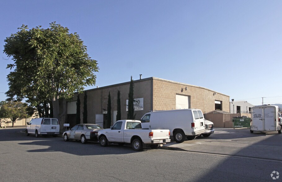 More Photos Of 444-460 Lano St, San Jose Manufacturing For Sale