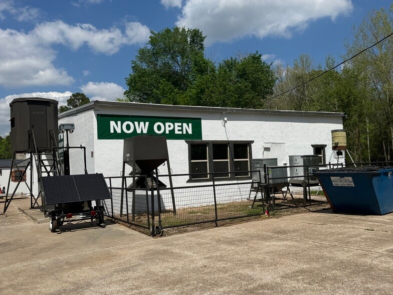 More Photos Of 8192 TX-19, Trinity Industrial For Lease