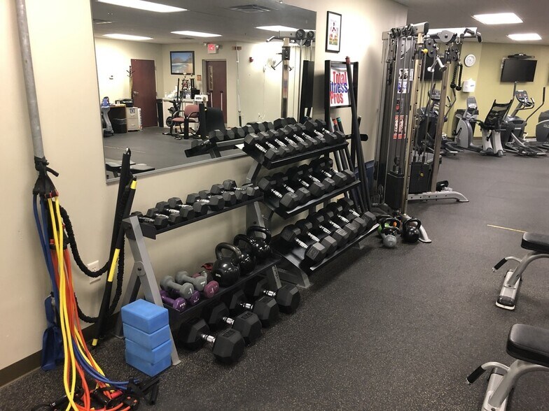 More Photos Of 12500 Reed Hartman Hwy, Cincinnati Office For Lease
