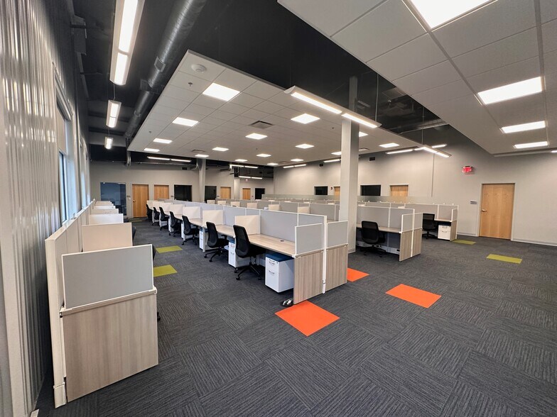 More Photos Of 7 Technology Park Dr, Bourne Office For Lease