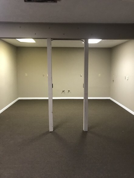 More Photos Of 3210 Moon Station Rd, Kennesaw Industrial For Sale