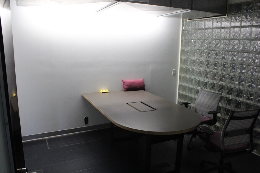 More Photos Of 2950 S Havana St, Aurora Unknown For Lease