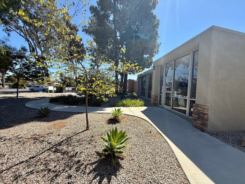 More Photos Of 230-292 Avocado Ave, El Cajon Medical For Lease
