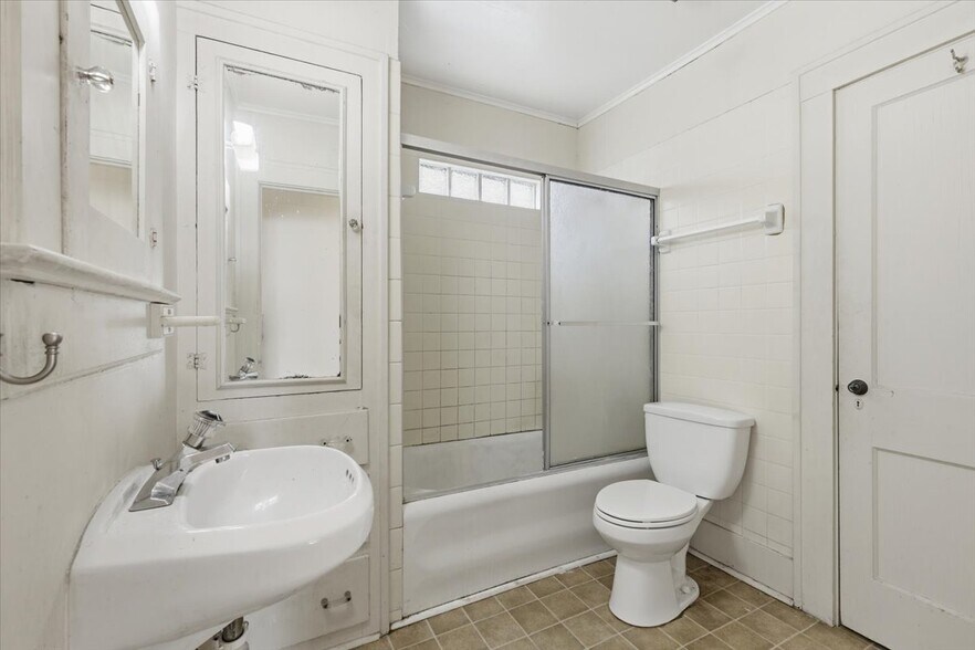 More Photos Of 1020 Wilfred Dr, Orlando Industrial For Sale