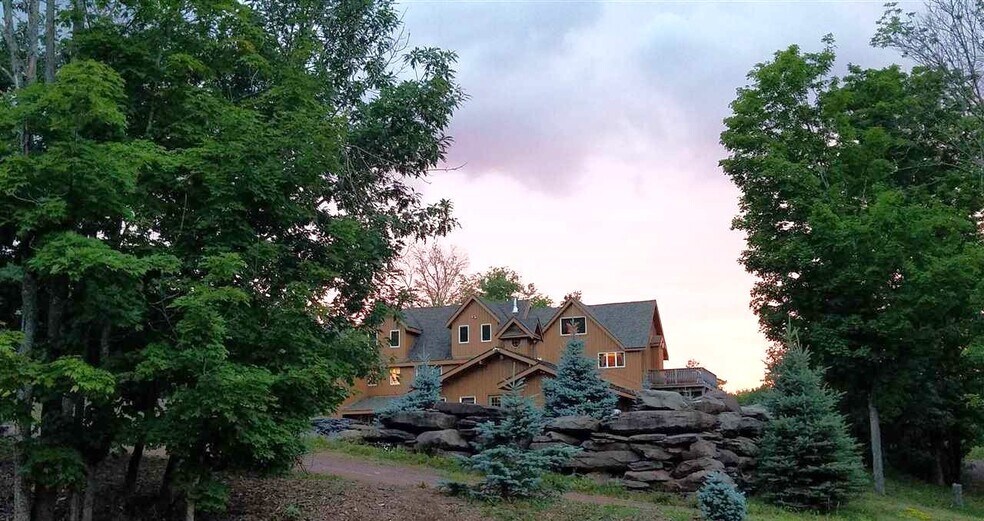 More Photos Of 218 NY-296, Windham Hotel For Sale