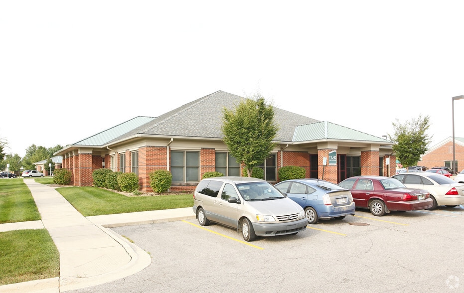 More Photos Of 1600 Commerce Park Dr, Chelsea Medical For Sale