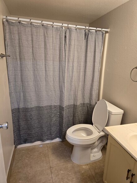 More Photos Of , Las Vegas Multifamily For Sale