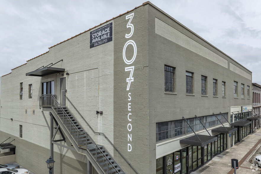 Primary Photo Of 307 2nd Ave SE, Decatur Apartments For Lease