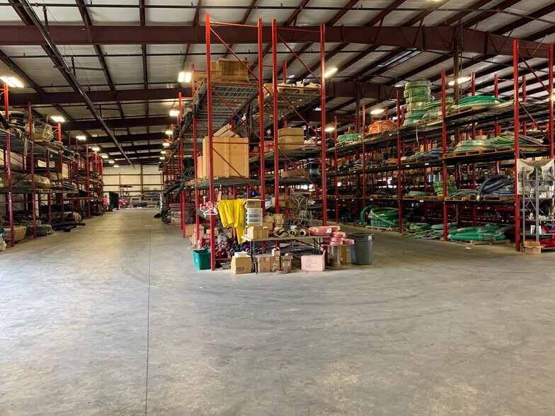 More Photos Of 19940 I-37, Elmendorf Warehouse For Lease