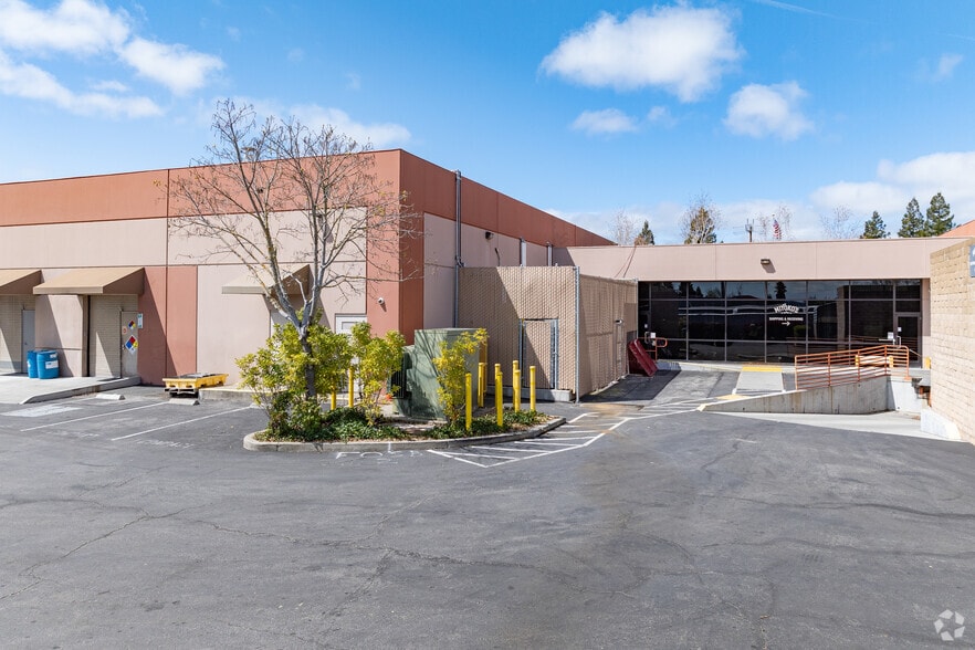 More Photos Of 2090 Marina Ave, Petaluma Food Processing For Lease