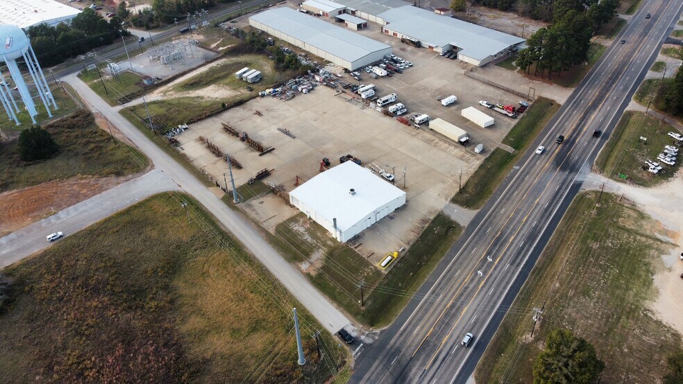 More Photos Of 3013 N Jackson St, Jacksonville Warehouse For Sale