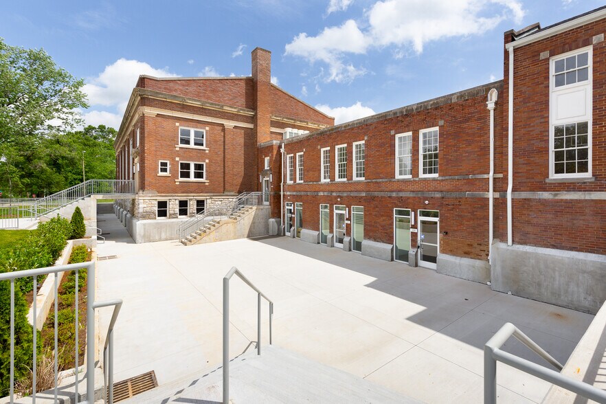 More Photos Of 1700 Greenwood Ave, Nashville Loft Creative Space For Lease