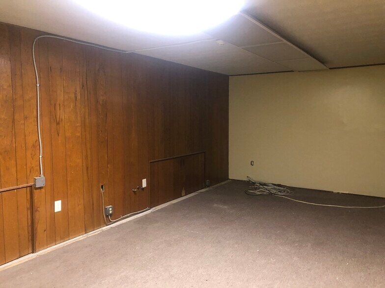 More Photos Of 1205 University Blvd N, Jacksonville Daycare Center For Sale