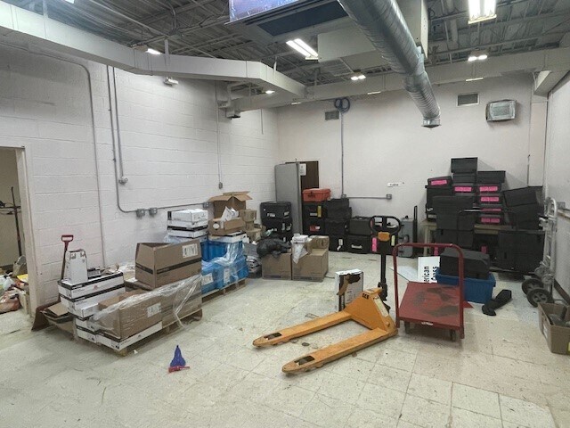 More Photos Of 609 Woodis Ave, Norfolk Medical For Sale