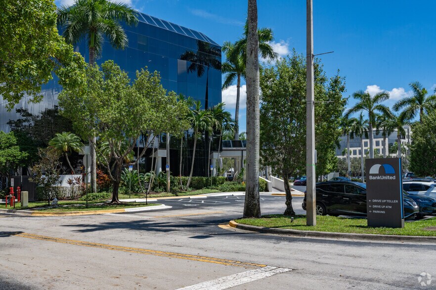 More Photos Of 5295 Town Center Rd, Boca Raton Medical For Lease