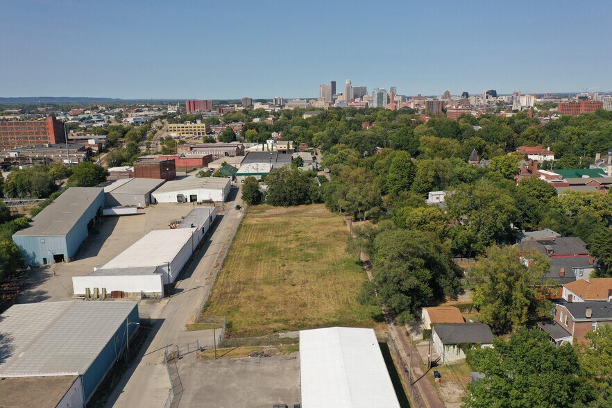 More Photos Of 1447 Levering St, Louisville Warehouse For Lease