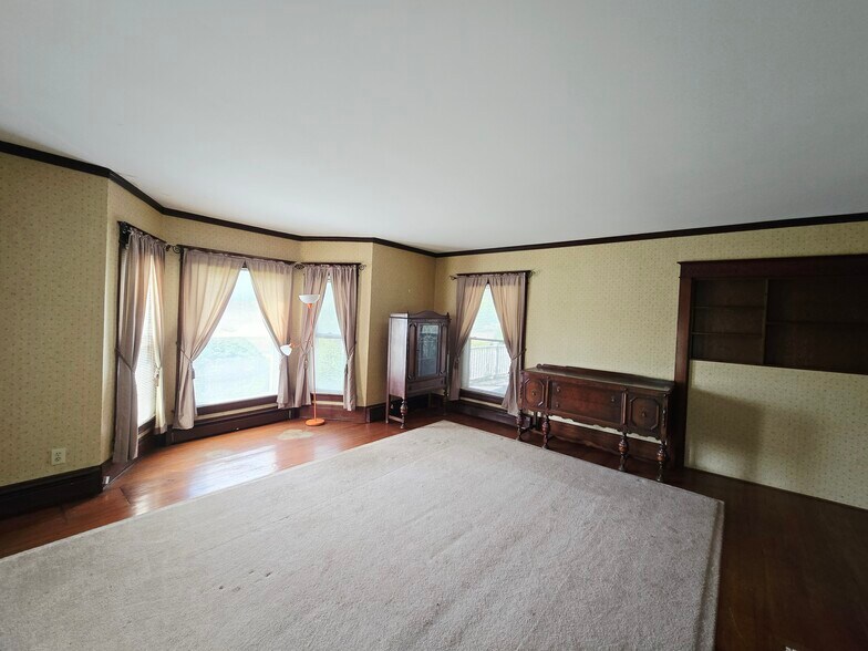 More Photos Of 3224 E Henrietta Rd, Henrietta Multifamily For Sale