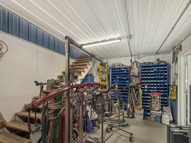 More Photos Of 2326 N Main St, Osceola Auto Repair For Sale