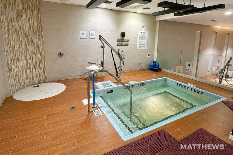 More Photos Of 300 Schermerhorn St, Brooklyn Hotel For Lease
