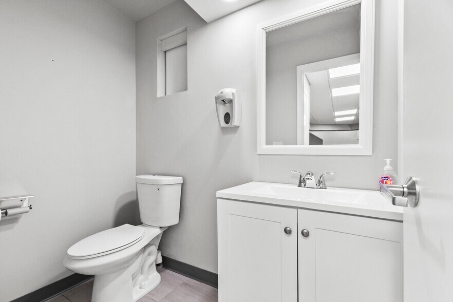 More Photos Of 210 Augusta St, South Amboy Unknown For Lease