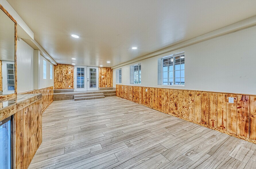 More Photos Of 7550 Sandholdt Rd, Moss Landing Warehouse For Sale