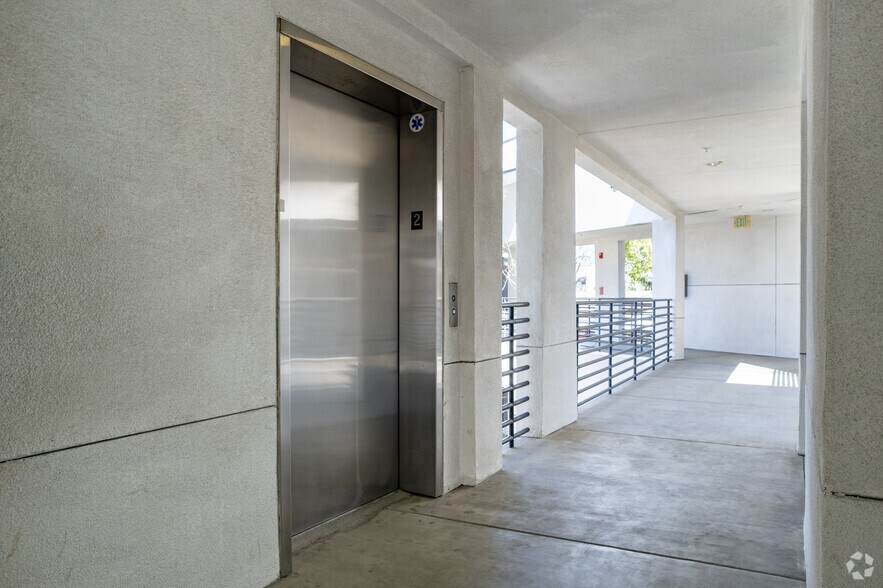 More Photos Of 1730 W Cameron Ave, West Covina Coworking Space
