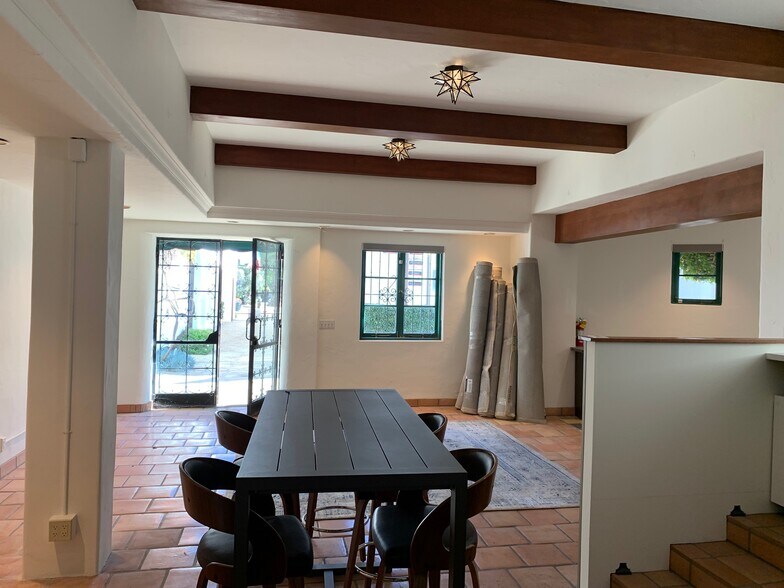 More Photos Of 5-129 El Paseo, Santa Barbara Unknown For Lease