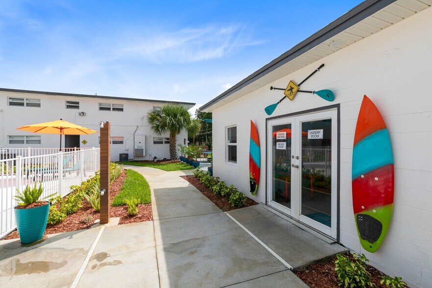 More Photos Of 1024 Park Dr, Indian Harbour Beach Apartments For Sale