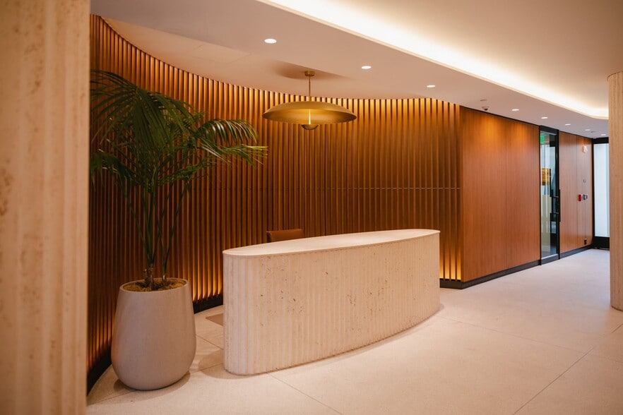 More Photos Of 9720 Wilshire Blvd, Beverly Hills Office For Lease