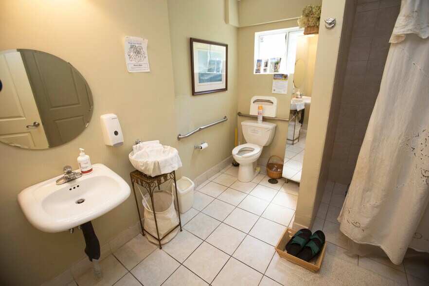 More Photos Of 109-111 2nd St, Sausalito Office For Sale