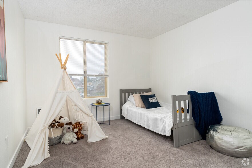 More Photos Of 465 N Arthur St, Kennewick Apartments For Sale